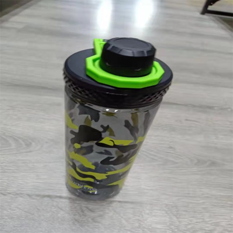 Factory direct marketing creative plastic cup outdoor sports spray cup children's water cup a bottle gift cup customized log9 full figure