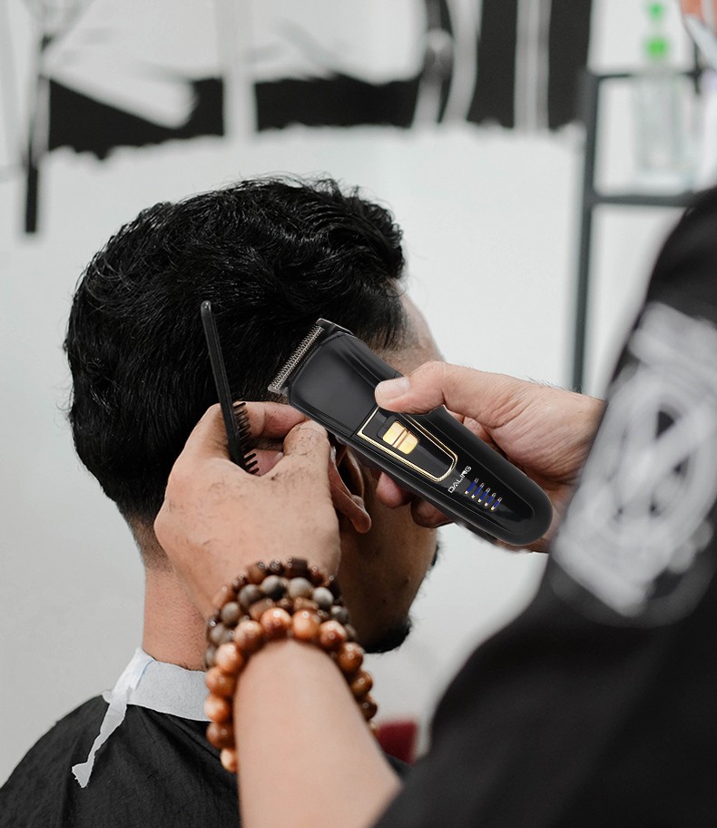 DALING Electric shaver, reciprocating beard razor, DALING-9001 three-in-one multi-functional rechargeable Razor, men's hair clipper, wholesale for export detail image 11