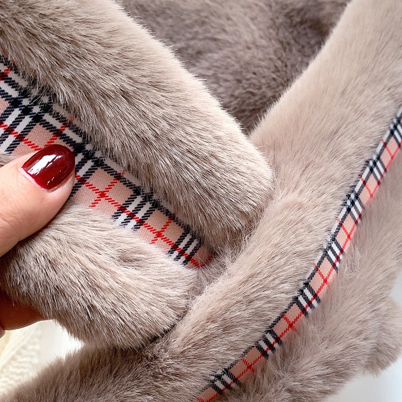 Jane Eyre's new autumn and winter Korean-style British checkered woolen scarf for women, a warm faux rabbit fur cross-neck scarf detail image 18