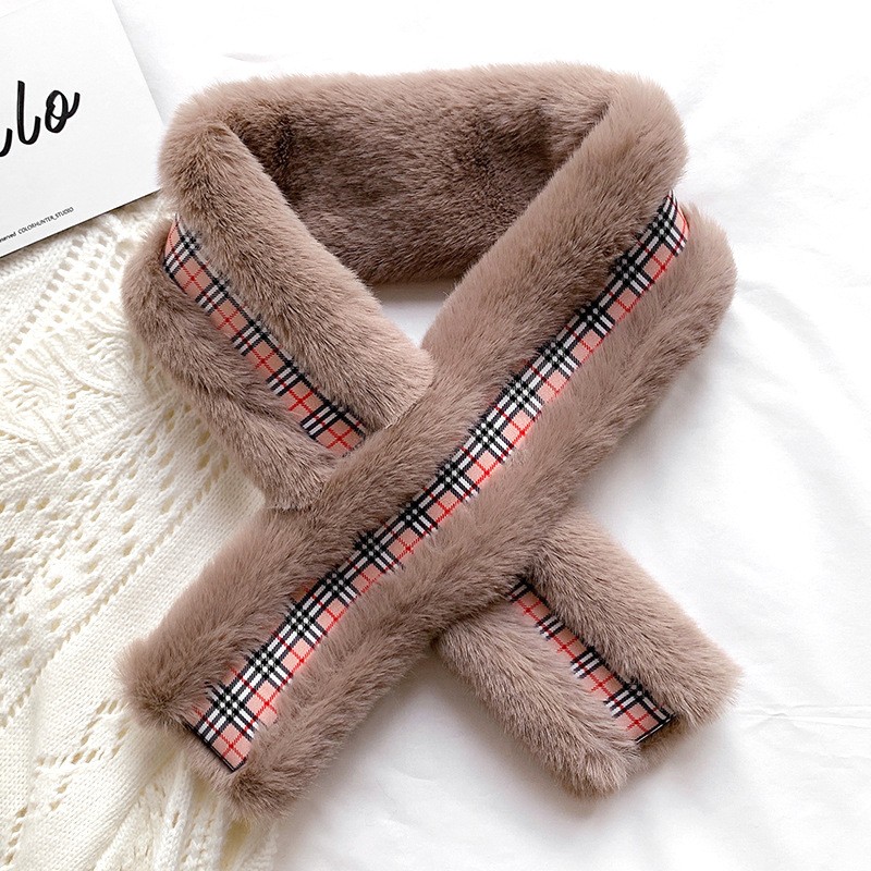Jane Eyre's new autumn and winter Korean-style British checkered woolen scarf for women, a warm faux rabbit fur cross-neck scarf detail image 16