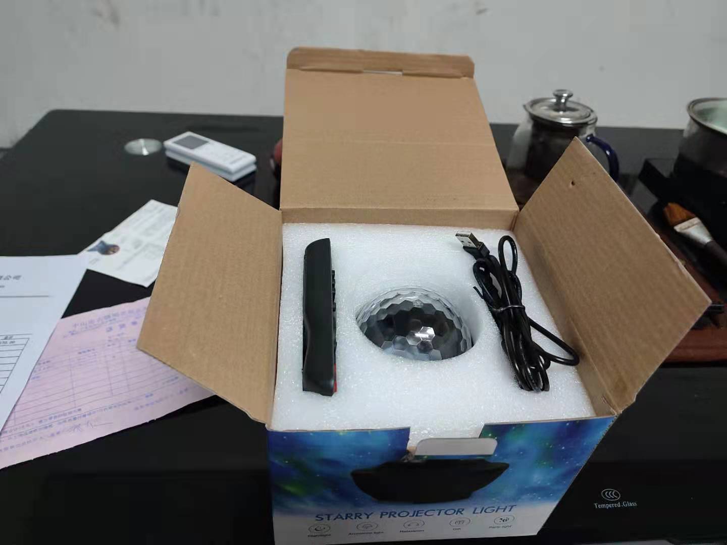 The new Bluetooth magic ball comes with a gift, a charging starry sky light dance desk lamp, and is sold directly from the manufacturer at the street stall Specification image