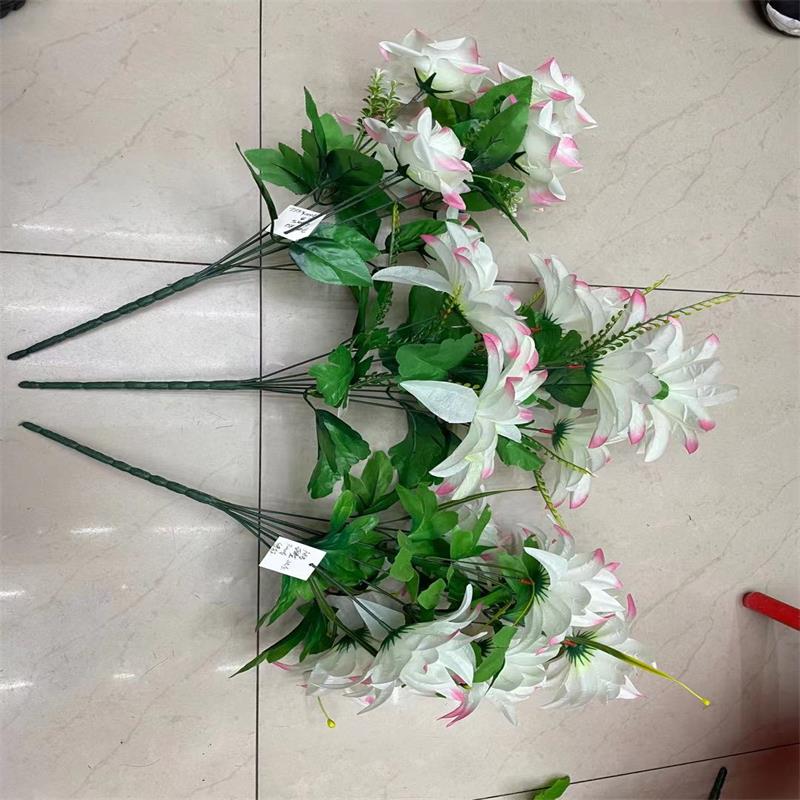 7 shining chrysanthemums, 1 artificial flower, v activity division of labor and how many to distribute
