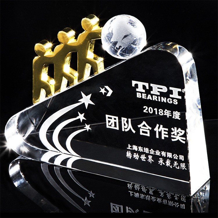 Customized crystal glass creative crystal trophies, excellent team cooperation suppliers, MEDALS, employee sales, annual meeting honors detail image 3