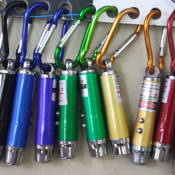 Children's toy keychains, three-in-one laser lights, free gifts, LED flashlights, night lights, street stalls, payment for goods, factory direct sales
