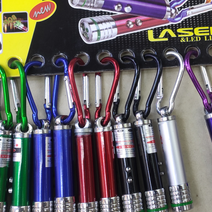 儿童玩具快闪钥匙扣激光灯赠送礼品LED手电筒小夜灯地摊货款厂家直销