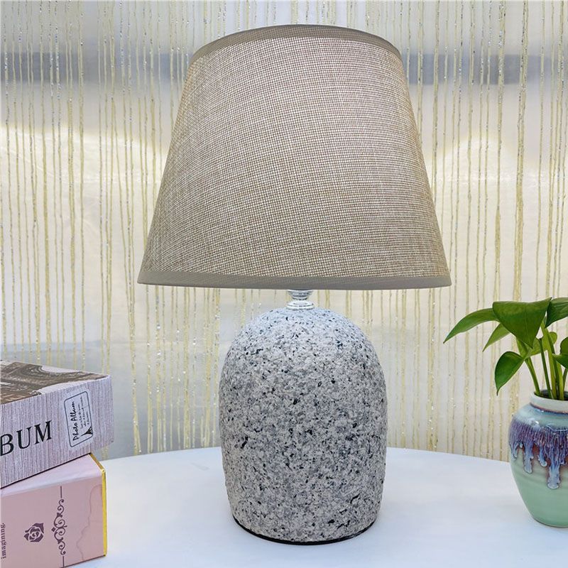 New Nordic Wind Ceramic Desk Lamp Dormitory Bedroom Simple Modern Table Lamp Crafts Ceramic Desk Lamp Kw19096 Gift Application Scenario