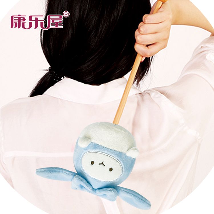 厂家批发 动物蝴蝶结敲背棒 按摩锤卡通IP超柔 可爱玩偶按摩捶产品图