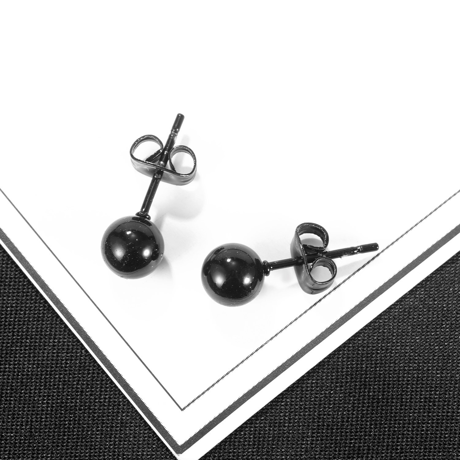 Aliexpress earrings wholesale cross-border classic and versatile round bead titanium steel men's stud earrings, street hip-hop earrings and accessories detail image 4