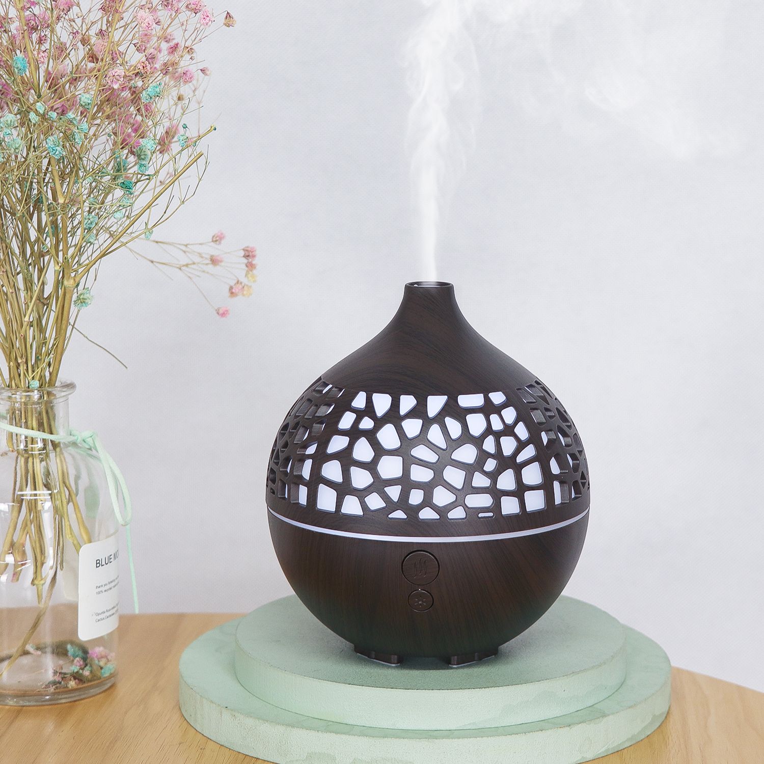 KP-5303 Wood Grain USB Seven-color Light Aroma Diffuser Humidifier Application Scenario