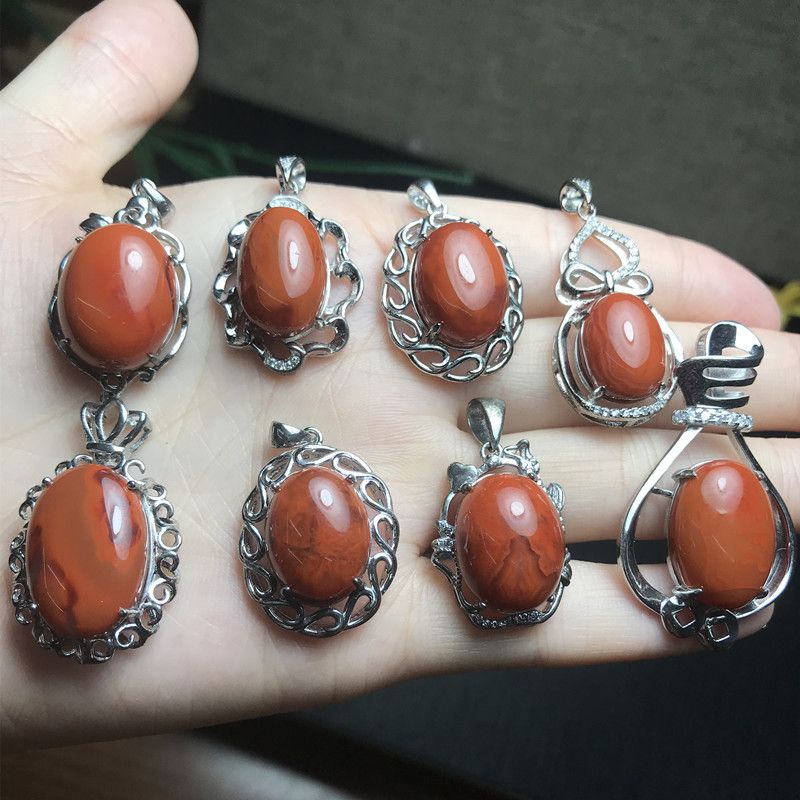 Bright crystal jewelry, natural Sichuan Nan Red 925 silver inlaid pendant necklace