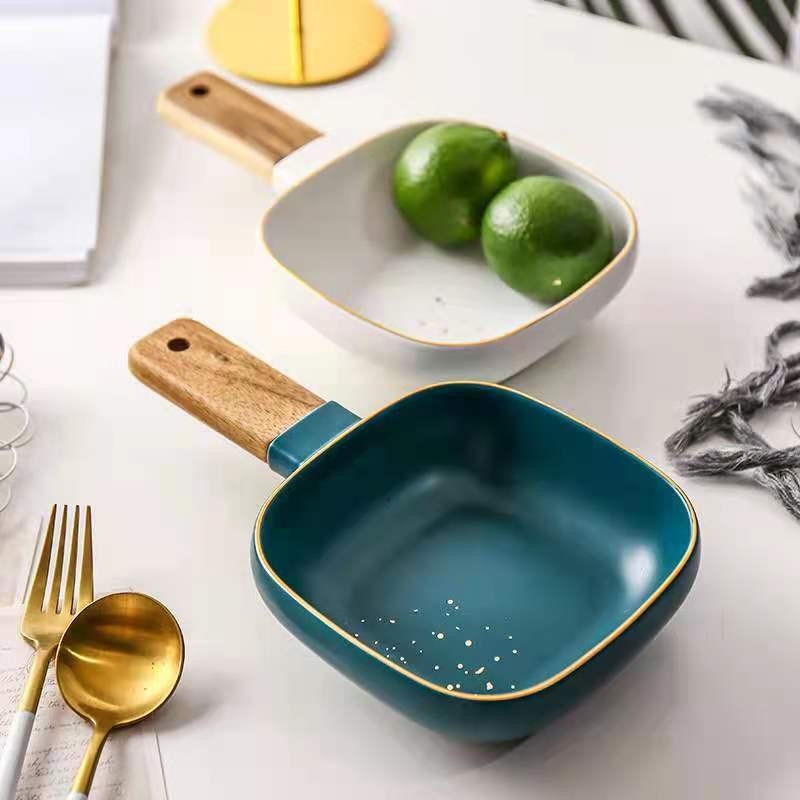 Gold dot retro gold edge ceramic tableware, acacia wood handle plates, steak plates, rice bowls, soup bowls and noodle bowls detail image 2