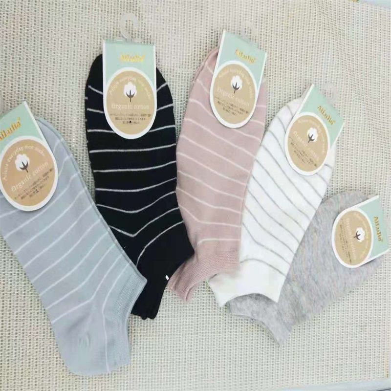 艾露佳袜业NO1厂家直销热卖爆款暖暖春秋浮雕复古短袜04