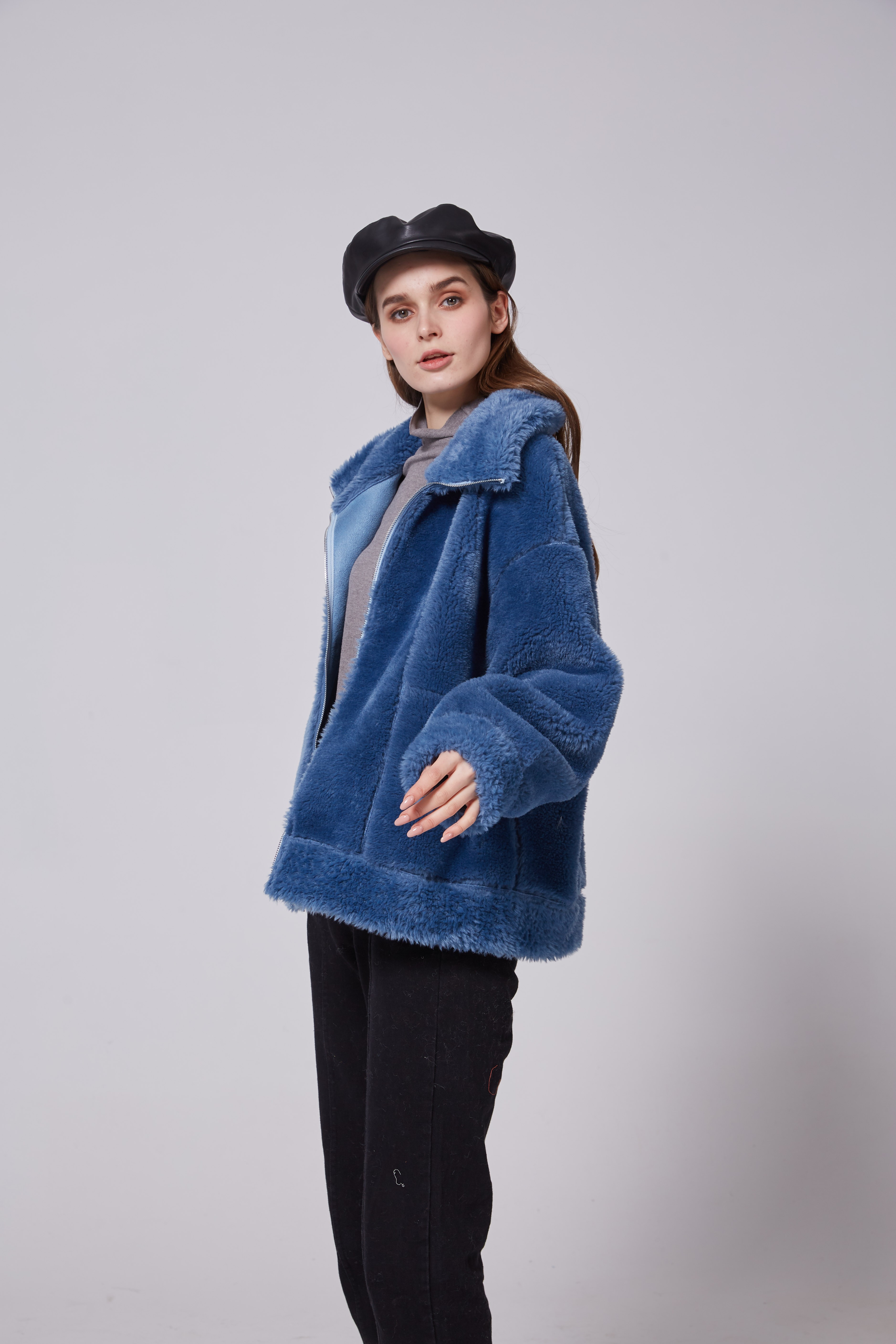 The best-selling fashionable and casual women's clothing faux fur short jacket in 2021 detail image 4