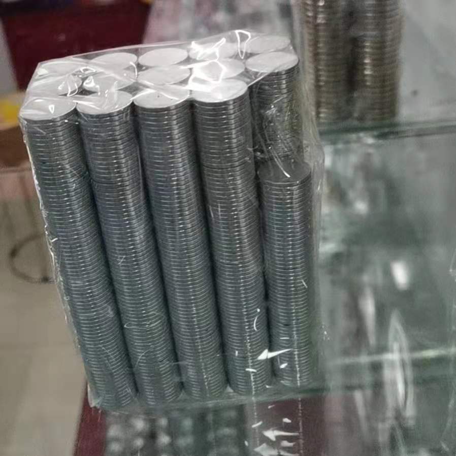 稀土永磁王钕铁硼强力小磁铁强磁吸铁石小磁石圆形磁铁4*1