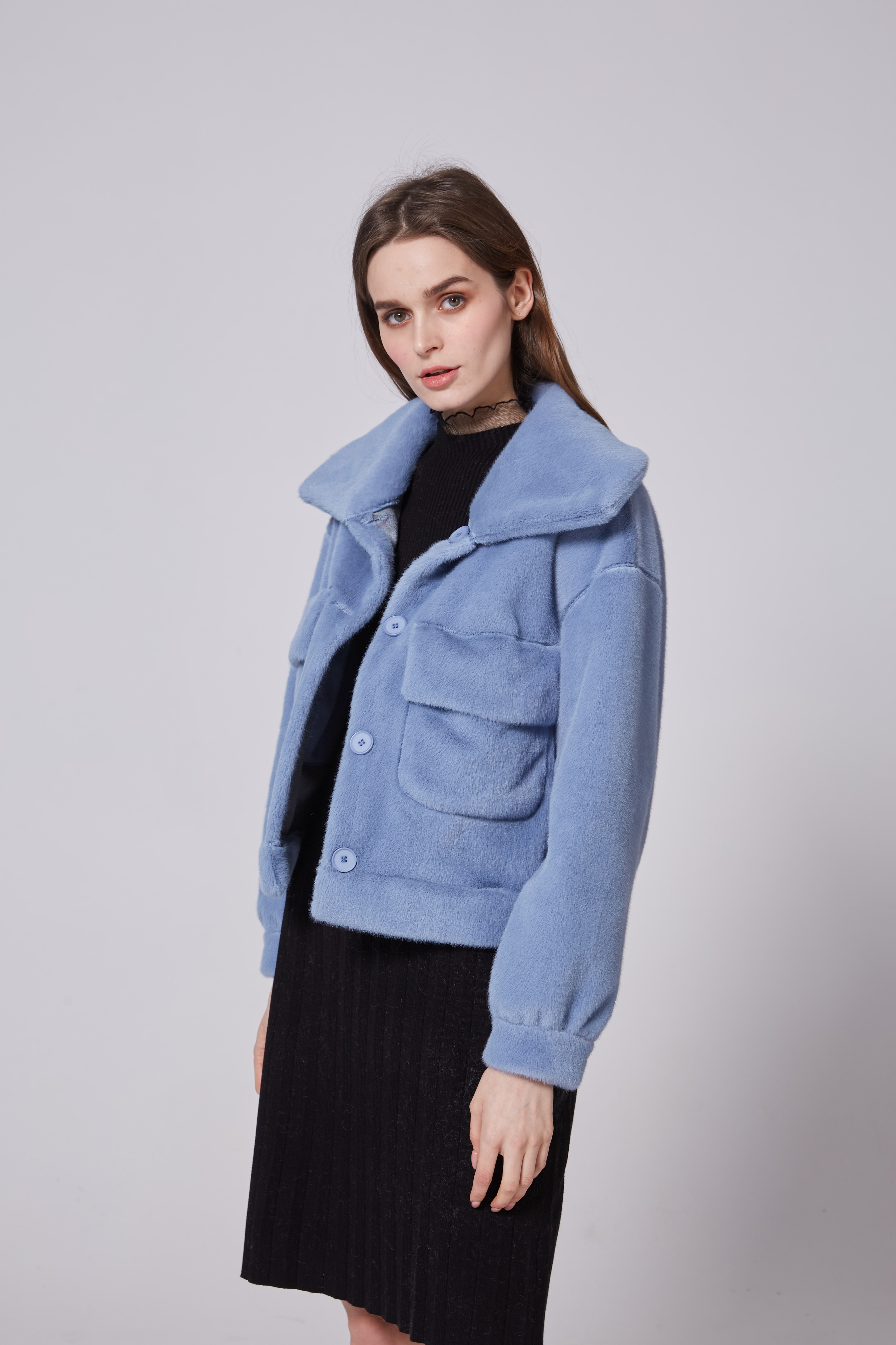 In 2021, trendy and fashionable casual women's wear with mink fleece imitation short fur integrated style detail image 5