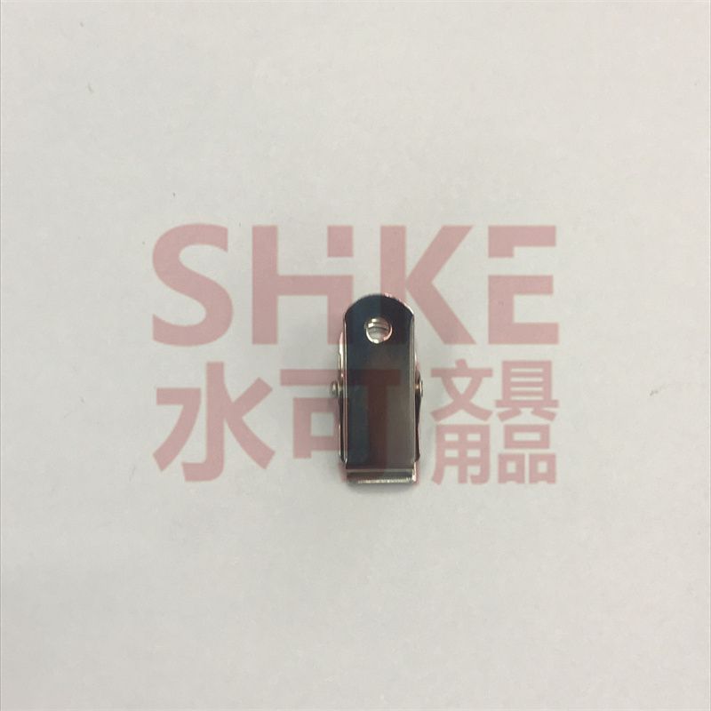 厂家直销大号斜纹圆孔英文夹 金属胸卡夹 证件卡套夹 高质量双孔夹产品图