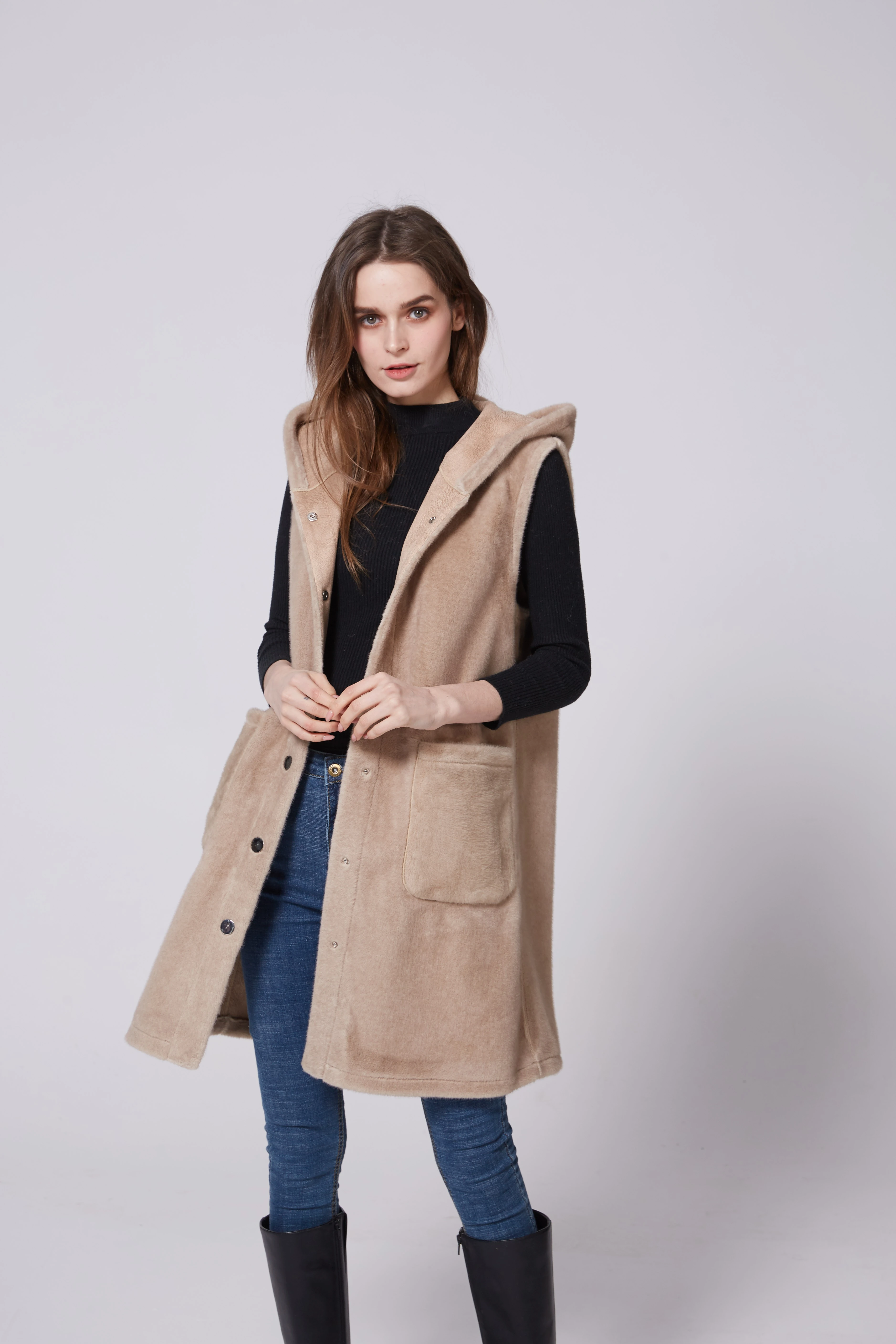 In 2021, trendy and fashionable casual women's wear: double-sided faux mink velvet long vests detail image 2