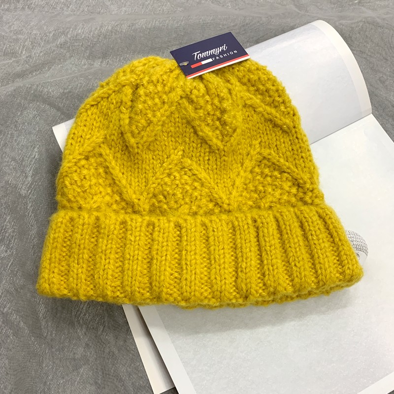 Klein blue checkered hat and Scarf 2-piece trendy brand simple and face-enhancing autumn and winter knitted candy-colored warm and fashionable set undefined