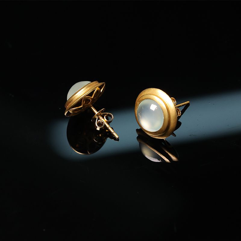 翡翠耳钉/玻璃蛋耳钉/翡翠白底实物图