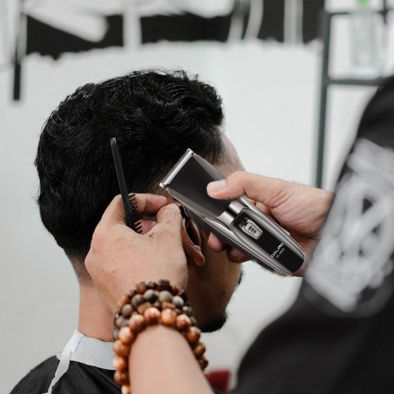 DALING-9050 Electric shaver, three-in-one multi-functional razor, high-power men's blade head, washable beard styling device, fast-charging shaving head magic tool, wholesale for export Item Picture