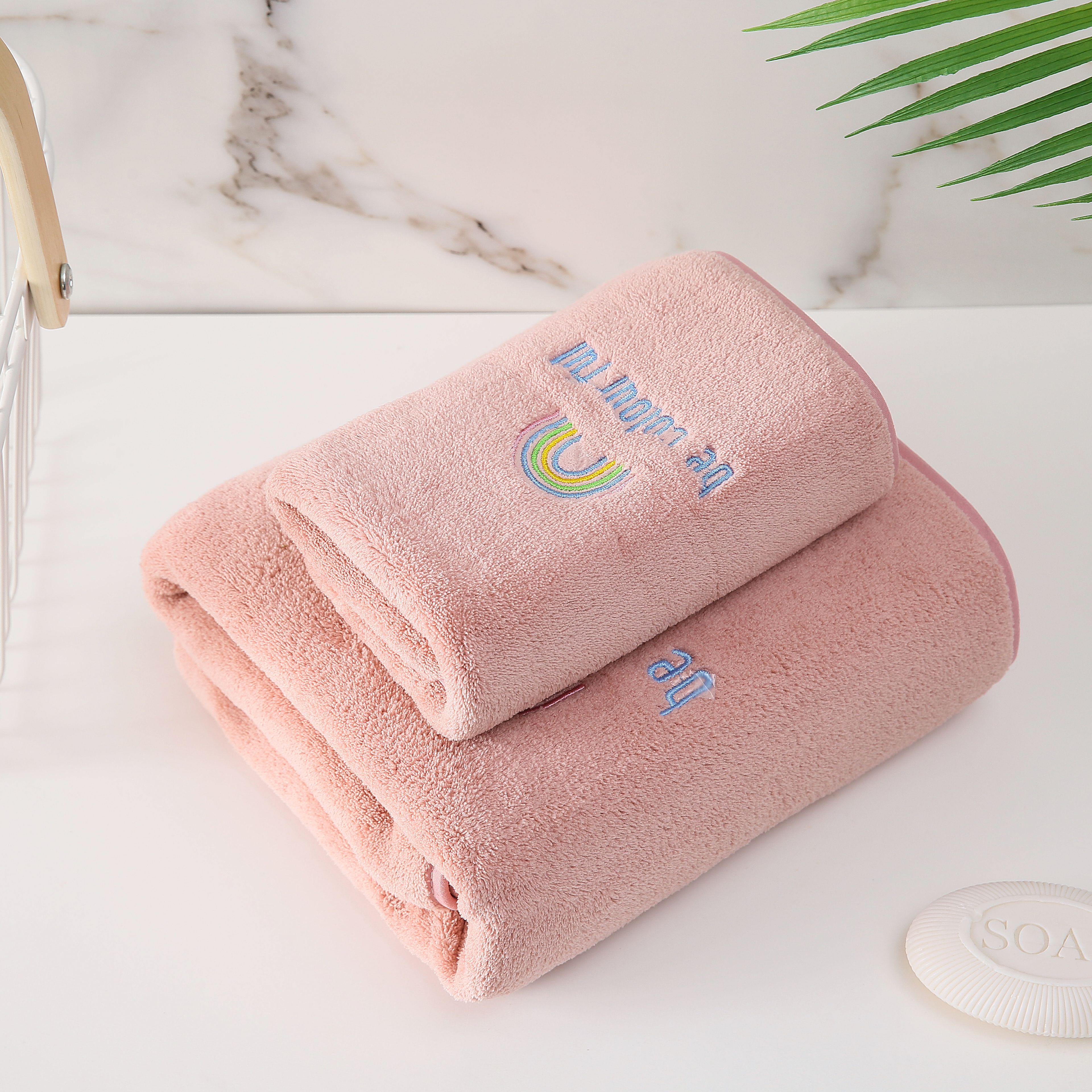 Yiwu Quality Products - Futian Towels, Coral Fleece Creative Embroidered Bath towels, Autumn and Winter Bath Towels, Couple Bath Towels