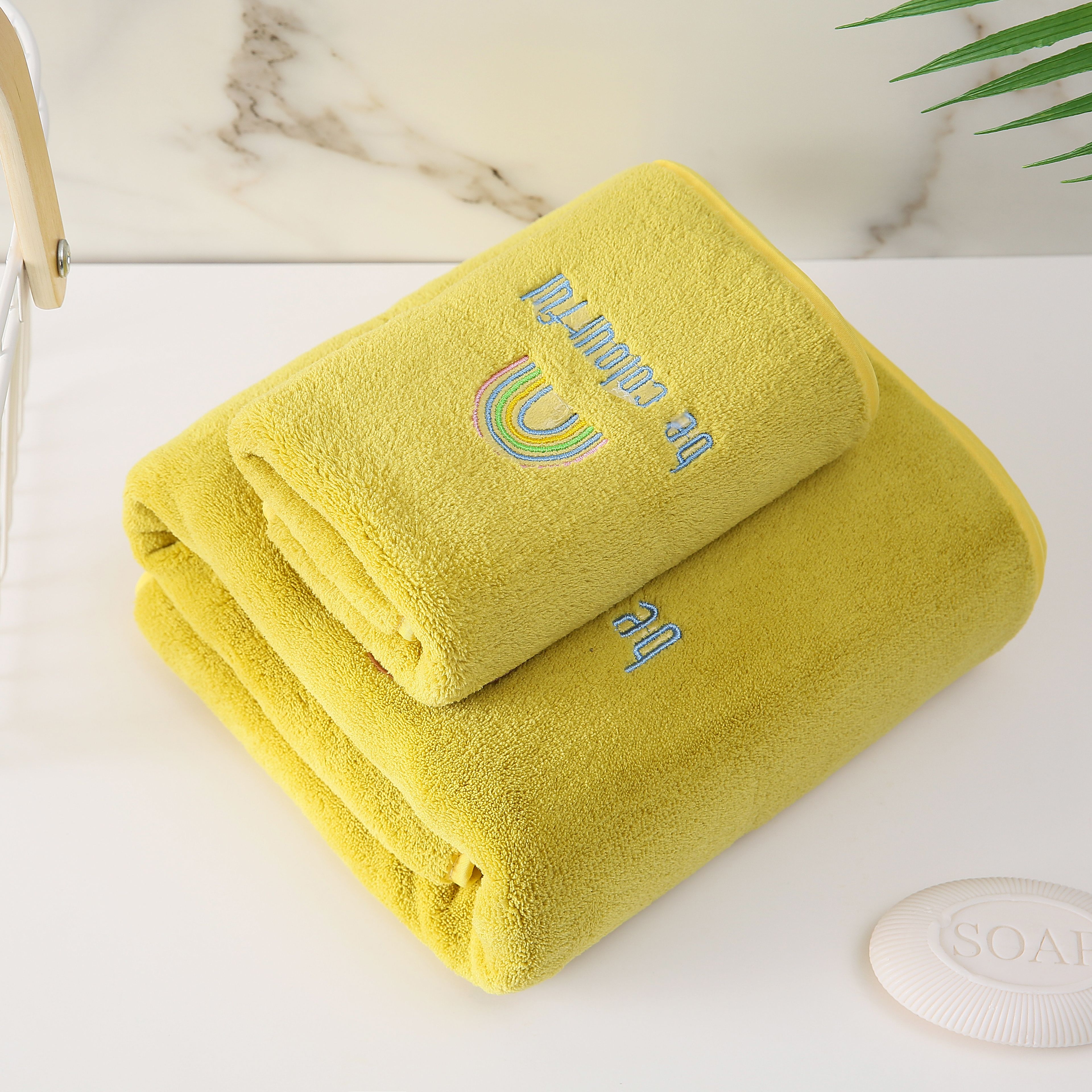 Yiwu Quality Products - Futian Towels, Coral Fleece Creative Embroidered Bath towels, Autumn and Winter Bath Towels, Couple Bath Towels Specification image