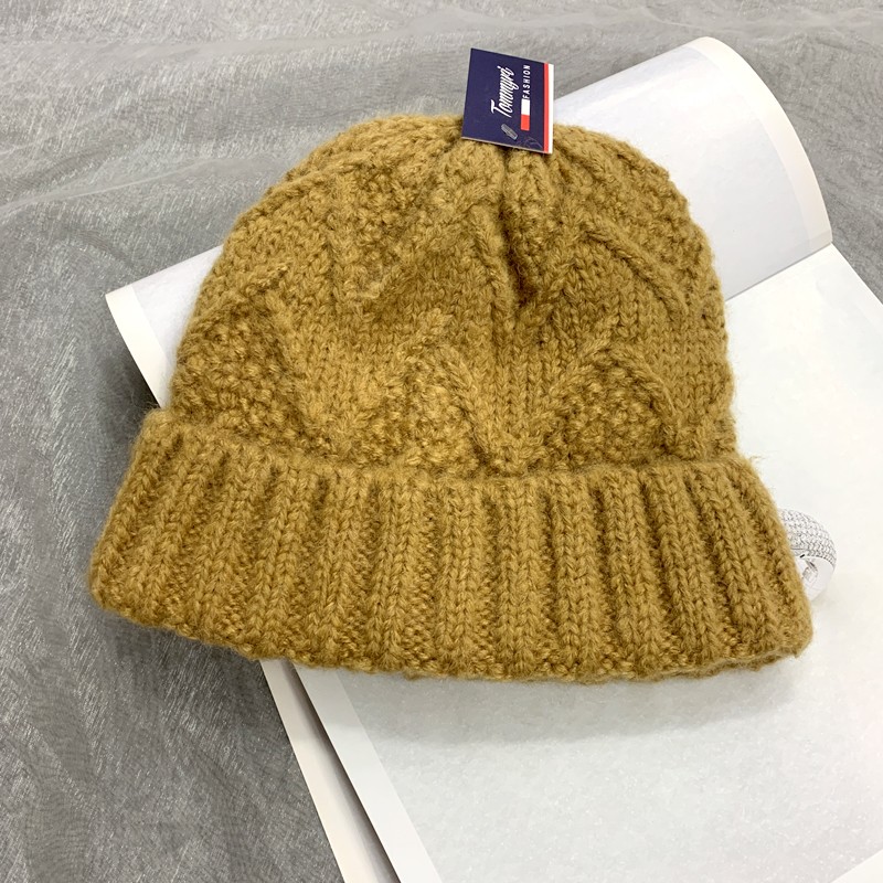Klein blue checkered hat and Scarf 2-piece trendy brand simple and face-enhancing autumn and winter knitted candy-colored warm and fashionable set undefined