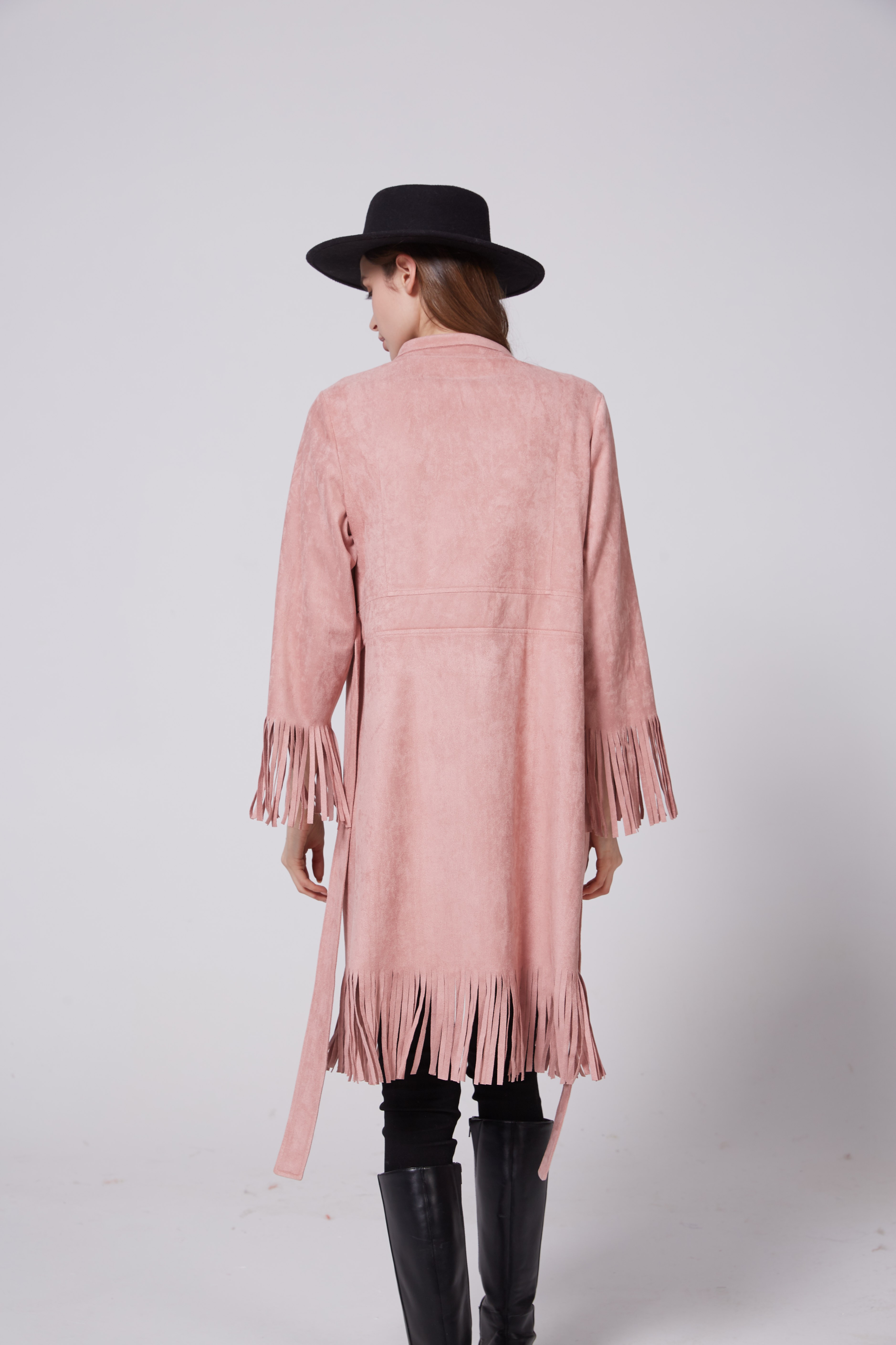 The 2021 trendy and fashionable casual women's suede fringed long coat detail image 2