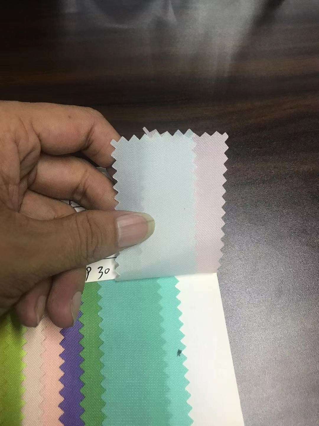 厂家直销热销新款皮革大量现货高中低档箱包沙发鞋材面料涤塔夫190T 11-15详情图4