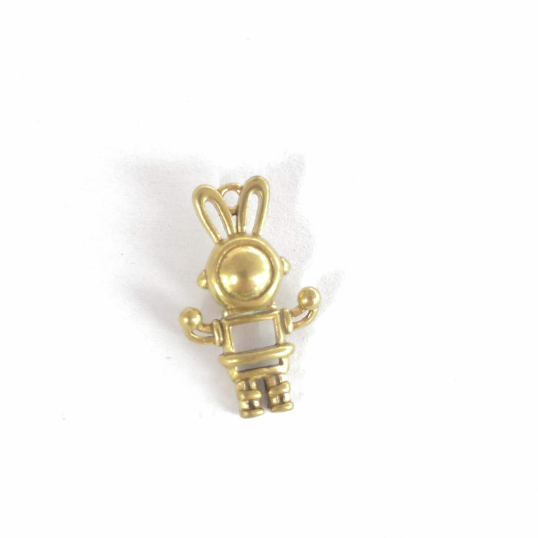 MW00103 Rabbit robot one lift