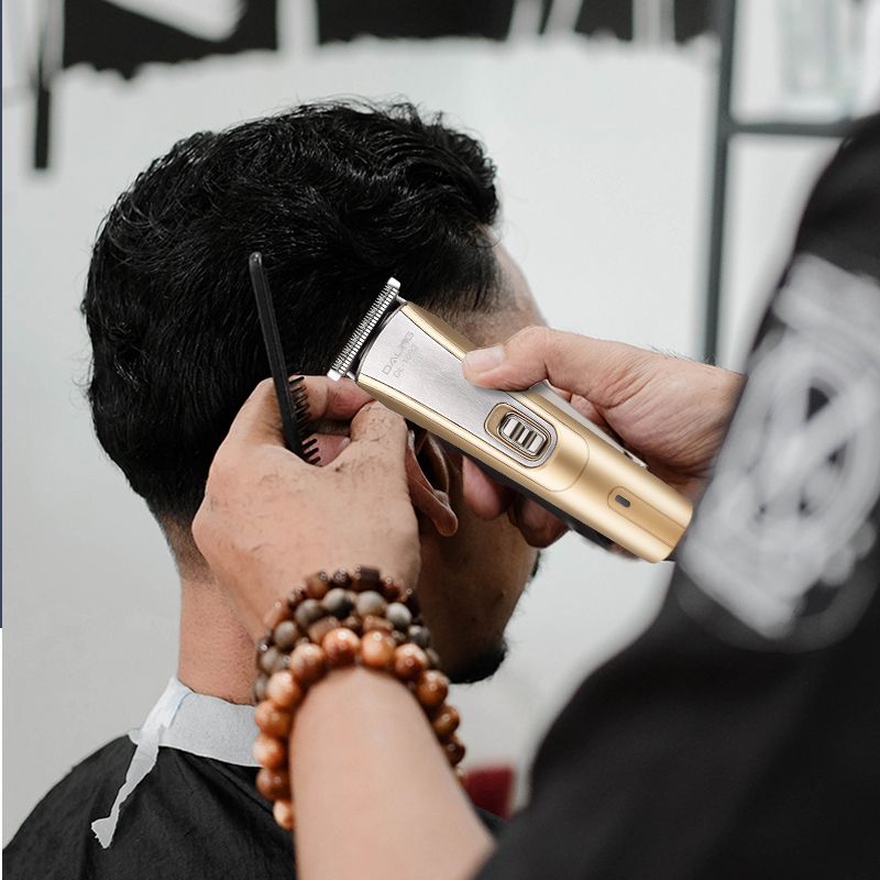 DALING-1092 Hair Clipper, electric clipper, hair cutting and shaving tools, electric charging clipper, adult and children's household set, wholesale for export Application Scenario