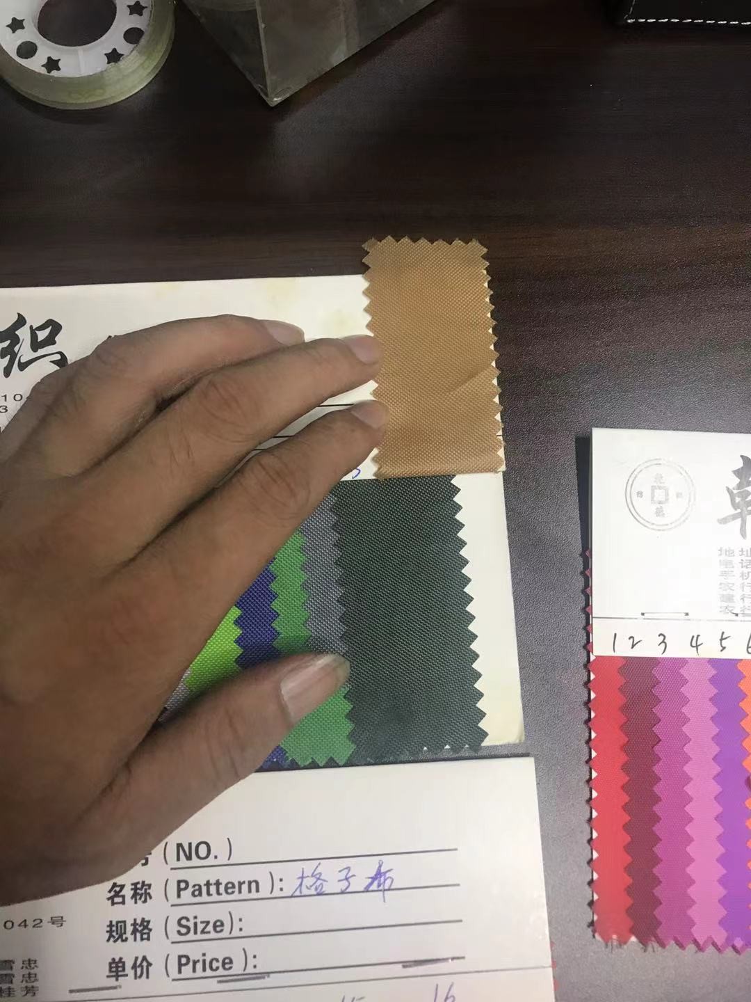 Our company produces various types of leather such as 210D Oxford cloth, including sofa leather, leather shoe checkered leather, decorative leather, and other specifications detail image 4