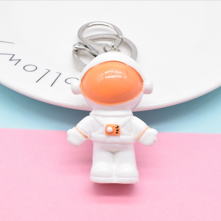 Resin Astronaut Key Chain Pendant Gift Wholesale details Picture