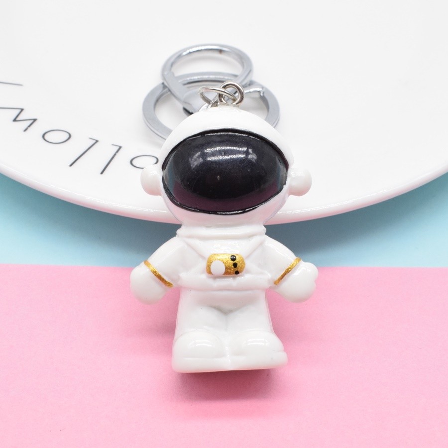Resin Astronaut Key Chain Pendant Gift Wholesale Specification drawing