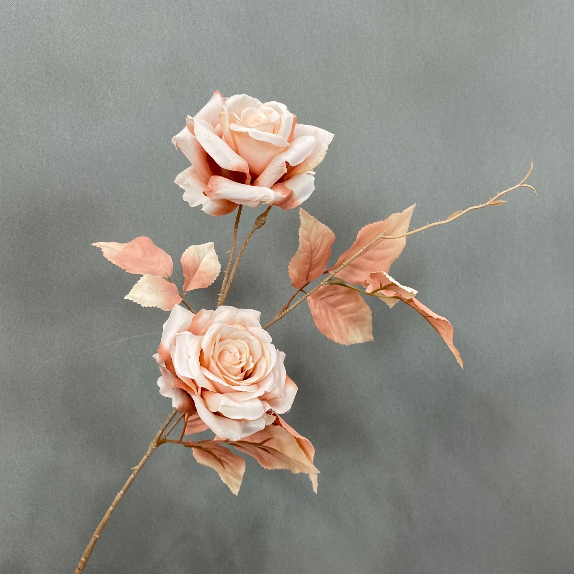 Simulación nuevo estilo europeo rosa de rama única boda salón de la boda camino de entrada arreglo floral 2 cabezas de tela de seda ramo de rosas al por mayor detail image 9