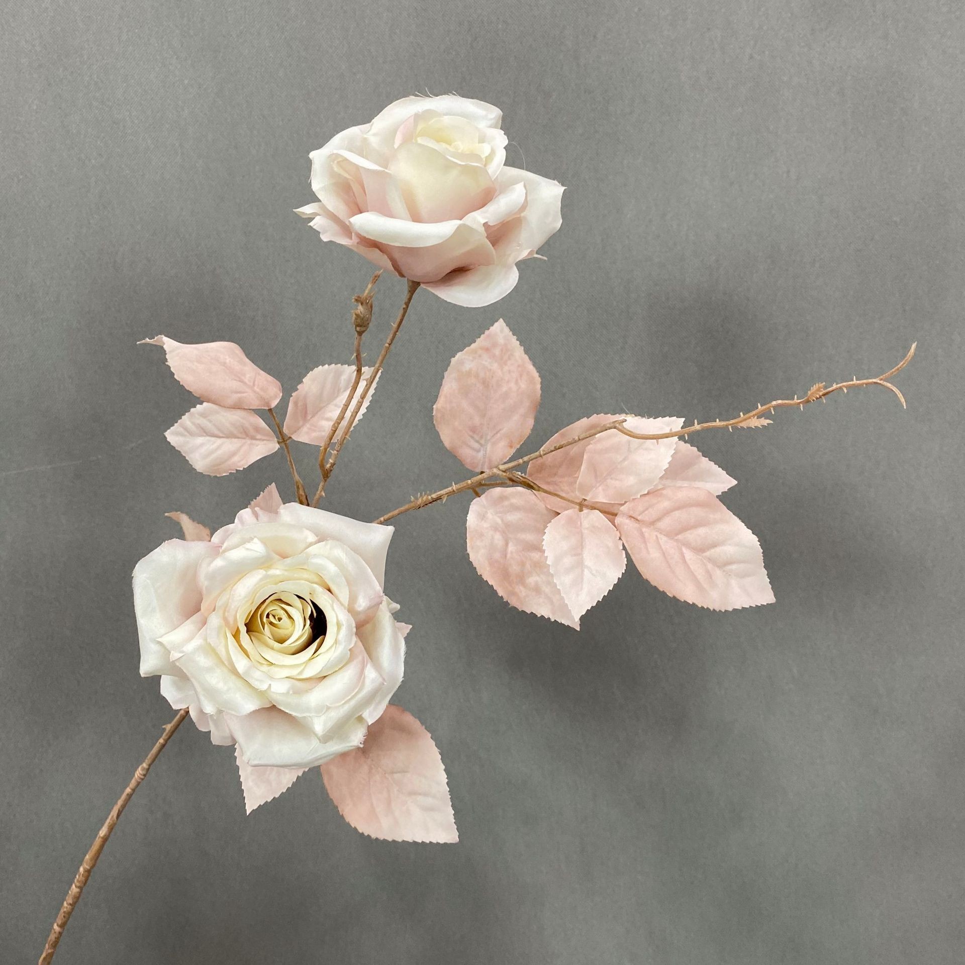 Simulación nuevo estilo europeo rosa de rama única boda salón de la boda camino de entrada arreglo floral 2 cabezas de tela de seda ramo de rosas al por mayor detail image 13