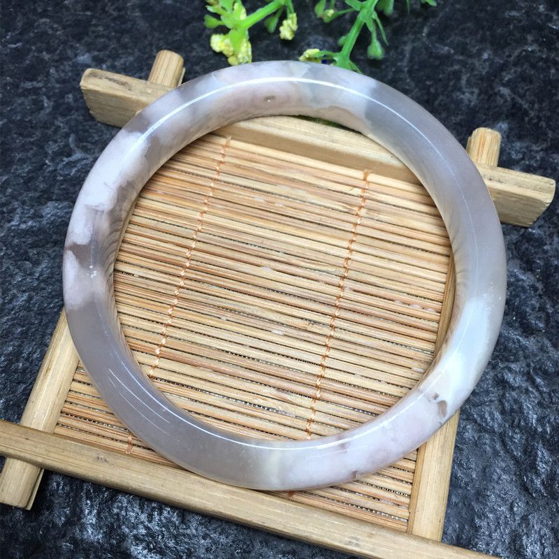 Bright Crystal jewelry natural cherry blossom agate bracelet, each piece of cherry blossom is extremely valuable and lustrous Specification image