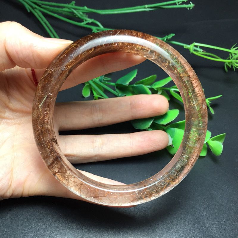 Bright and colorful crystal jewelry, natural red hair crystal bracelet, beautiful hair strands, clear crystal, smooth skin details Picture