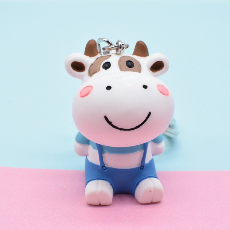 Resin Cow Key Chain Pendant Gift Wholesale full figure