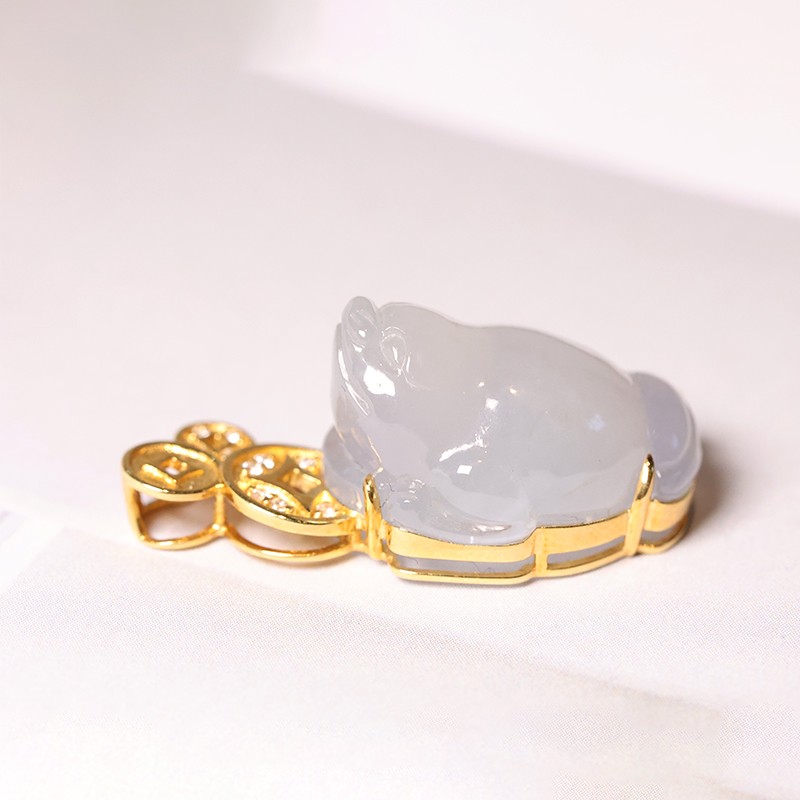 新宝丽D区三楼七街8148店冰种金蟾吊坠新宝丽024详情图4