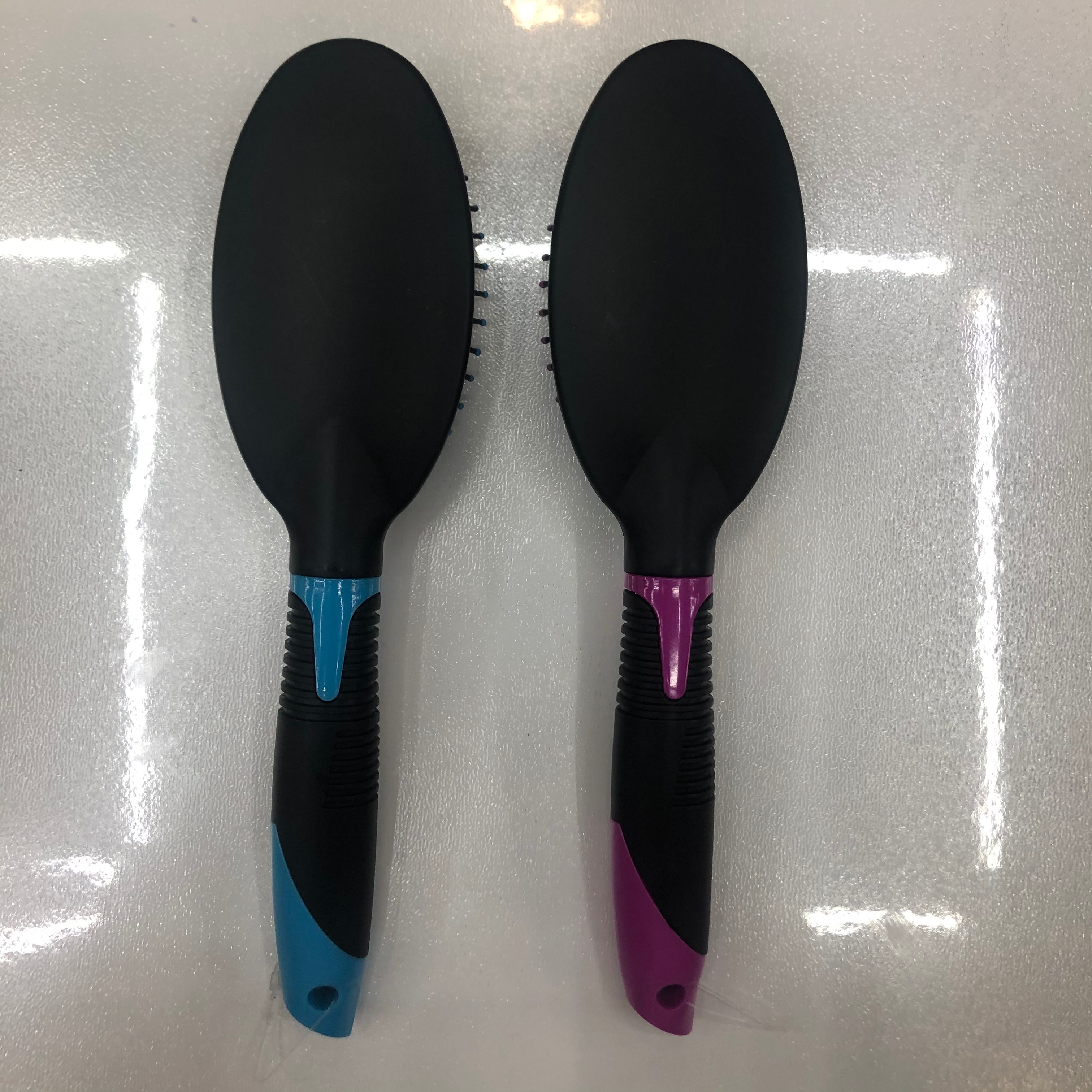 No. 5 Black Oval Air Cushion Hair Comb Color Handle Simple Generous German Runfa Brand details Picture