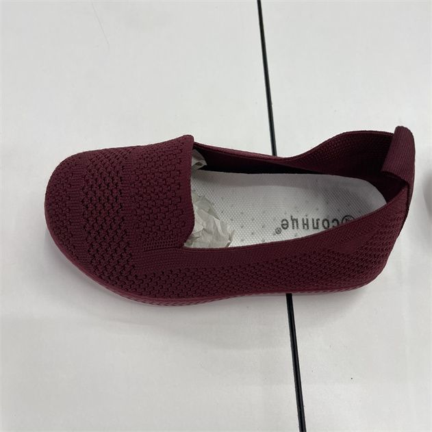 新款飞织鞋女鞋网面透气懒人鞋一脚蹬中老年妈妈鞋外贸2