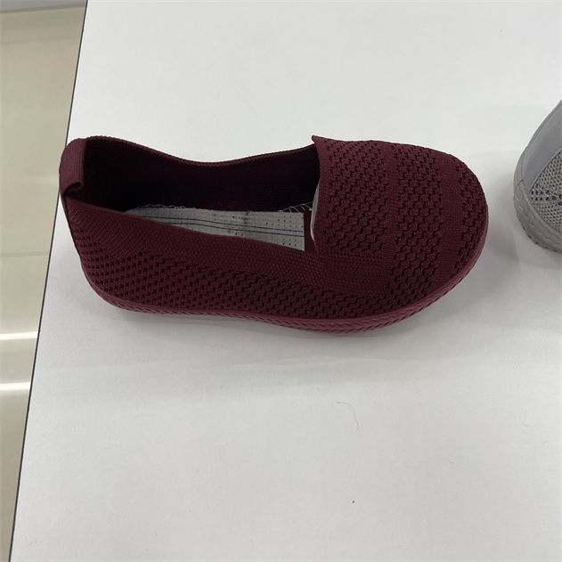 新款休闲平底运动鞋一脚蹬飞织网面鞋运动鞋6