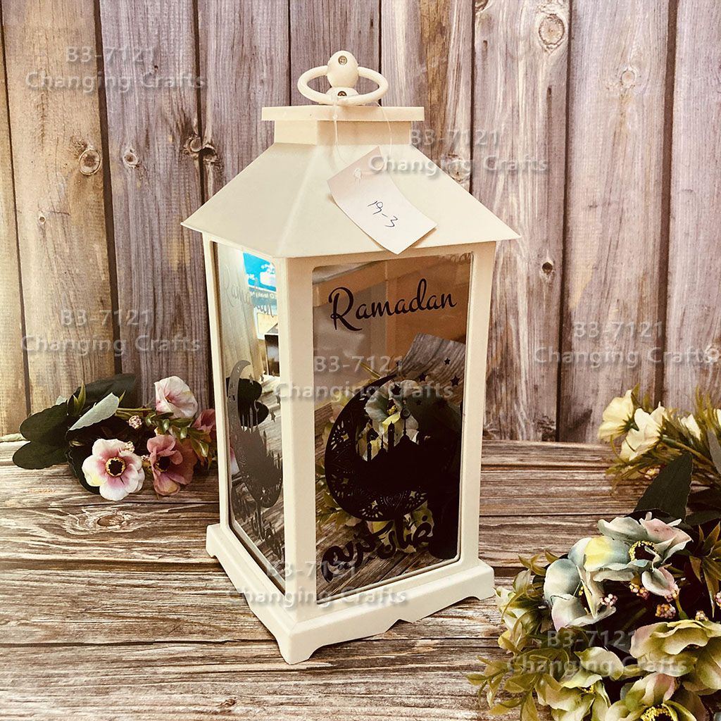 Ramadan Christmas lantern antique kerosene flame plastic creative decoration process electronic candle stall goods import cross border approval trembling sonic boom wedding road LED horse-light soft decoration props fireplace 186 full figure