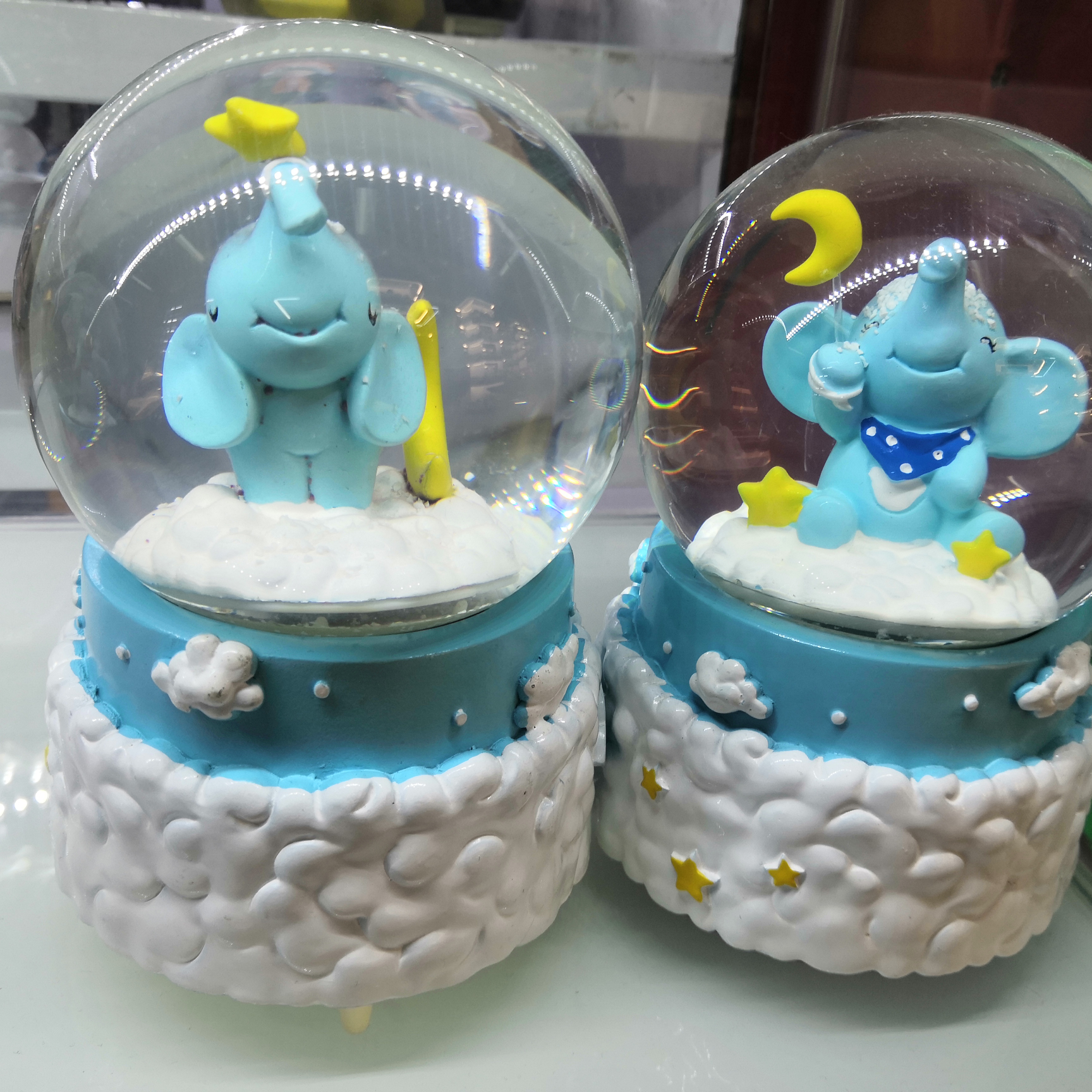 水晶工艺品紫水晶摆件发财树方块珠迪拜香精瓶子礼品收藏品小飞象树脂工艺水晶球