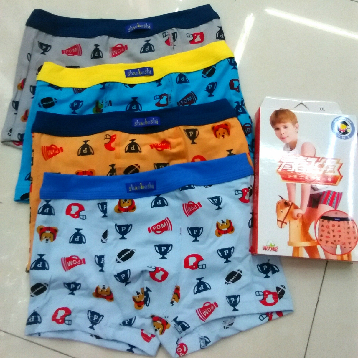 儿童少男款内裤图