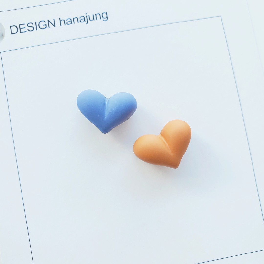 DIY handmade jewelry accessories, heart-shaped straight-hole rubber beads, women's clothing, versatile street toy accessories, bracelet materials detail image 9