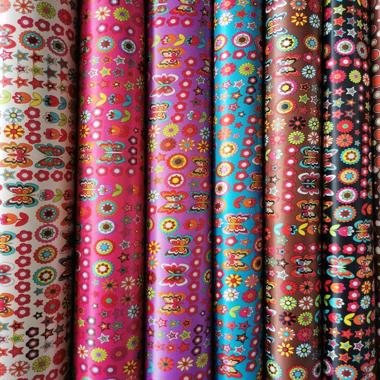 Color tinte colección estampado floral de mariposa estampado 100% poliéster tejido inferior espuma de PVC