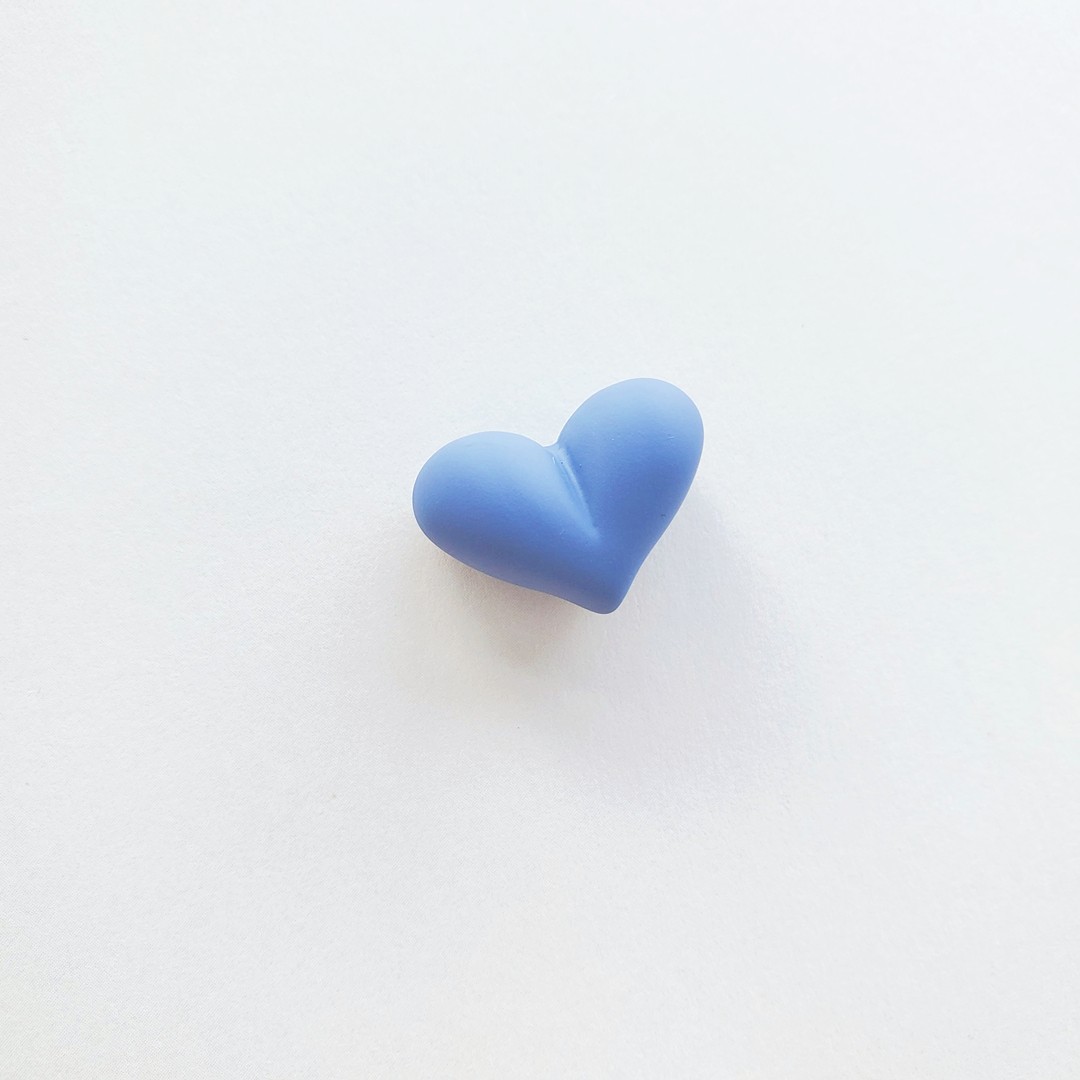 DIY handmade jewelry accessories, heart-shaped straight-hole rubber beads, women's clothing, versatile street toy accessories, bracelet materials detail image 16