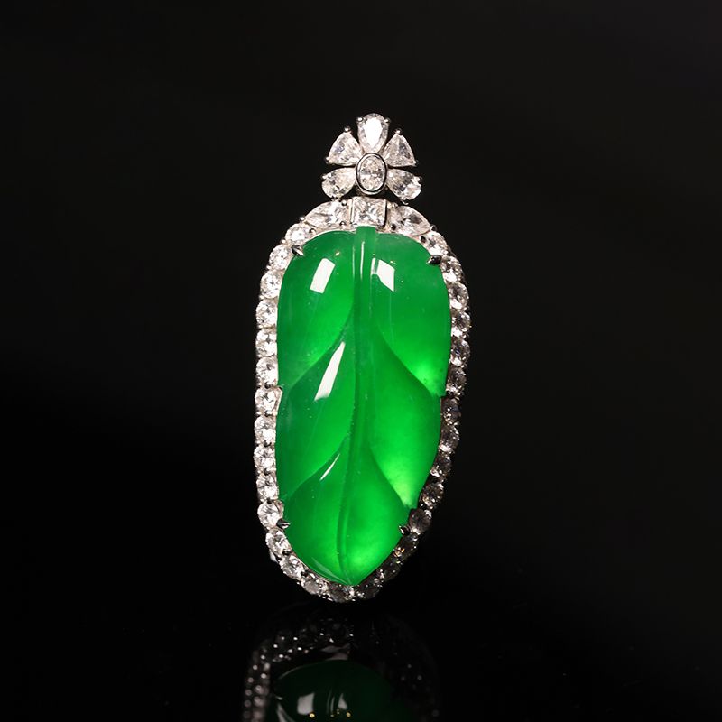 新宝丽D区三楼七街8148店翡翠正阳绿翡翠叶子吊坠新宝丽019